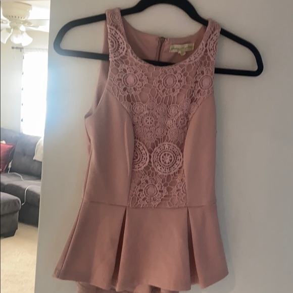 Pink peplum top - Picture 4 of 4